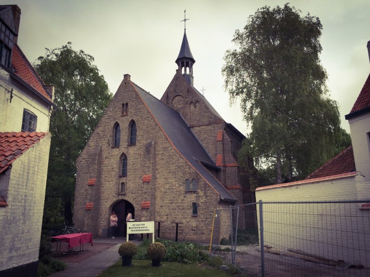 Begijnhof Diksmuide. Foto Hendrik Elie Vanden Abeele